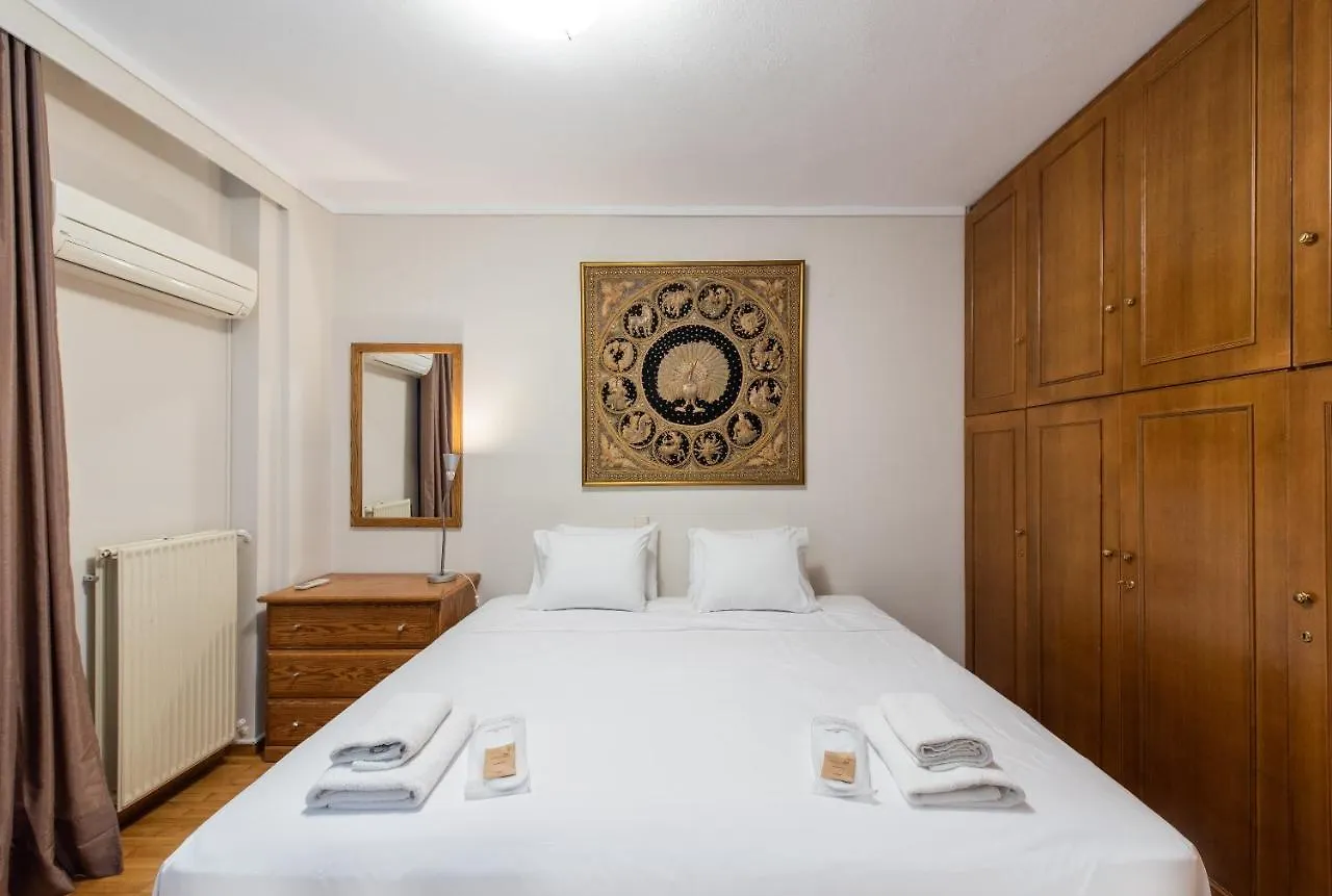 City Moon Seafront 3-Bedroom Apt By Halu! Thessaloniki Apartment