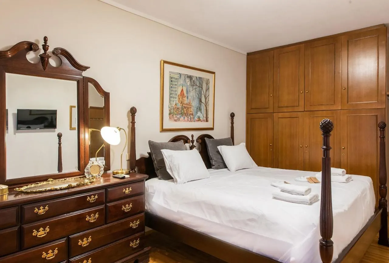 City Moon Seafront 3-Bedroom Apt By Halu! Thessaloniki Griechenland