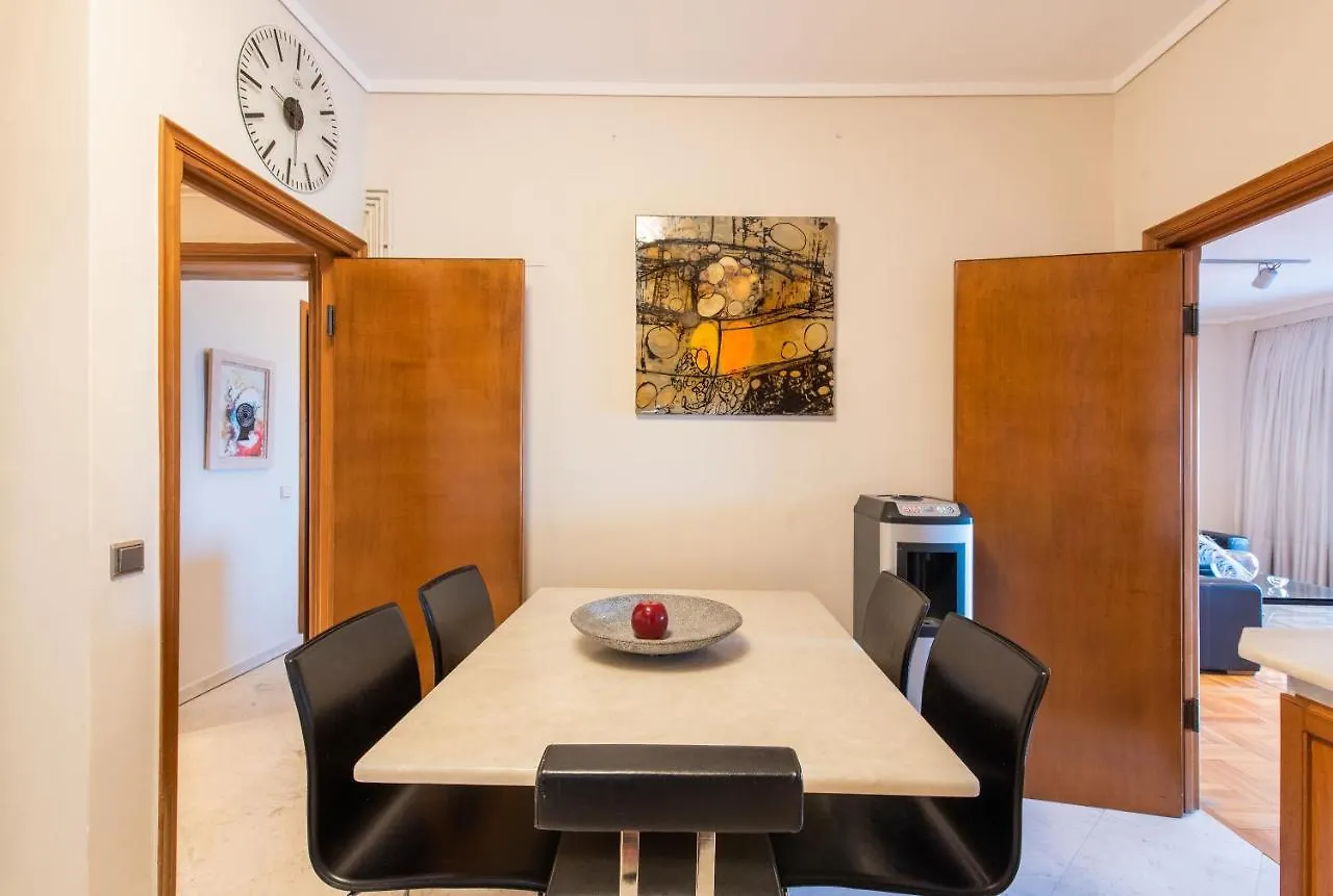 City Moon Seafront 3-Bedroom Apt By Halu! Thessaloniki Apartment