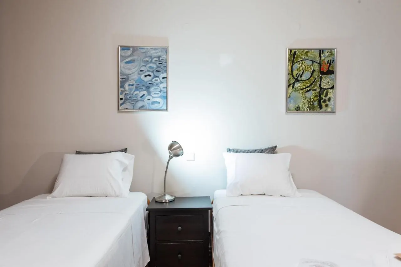 Apartment City Moon Seafront 3-Bedroom Apt By Halu! Thessaloniki