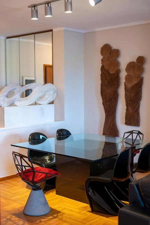 City Moon Seafront 3-Bedroom Apt By Halu! Soluň