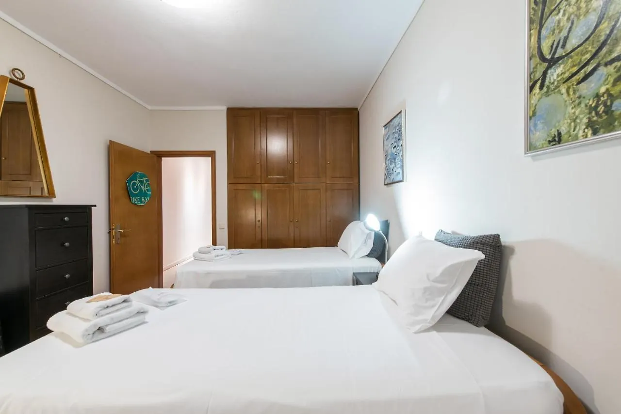 Apartmán City Moon Seafront 3-Bedroom Apt By Halu! Soluň